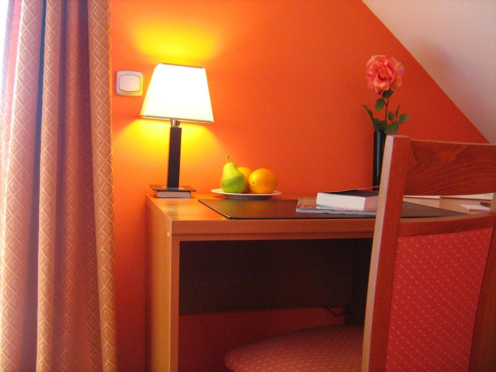 55Myhouse Hotell Mikołajki Exteriör bild